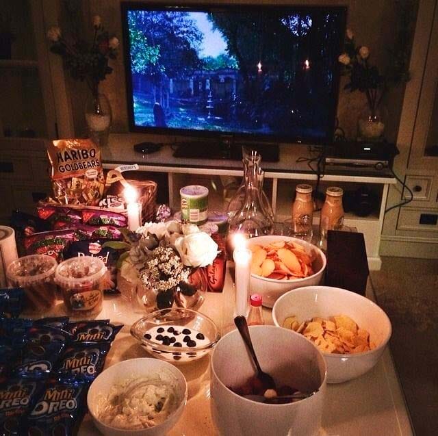 Пример хорошей сторис со столом