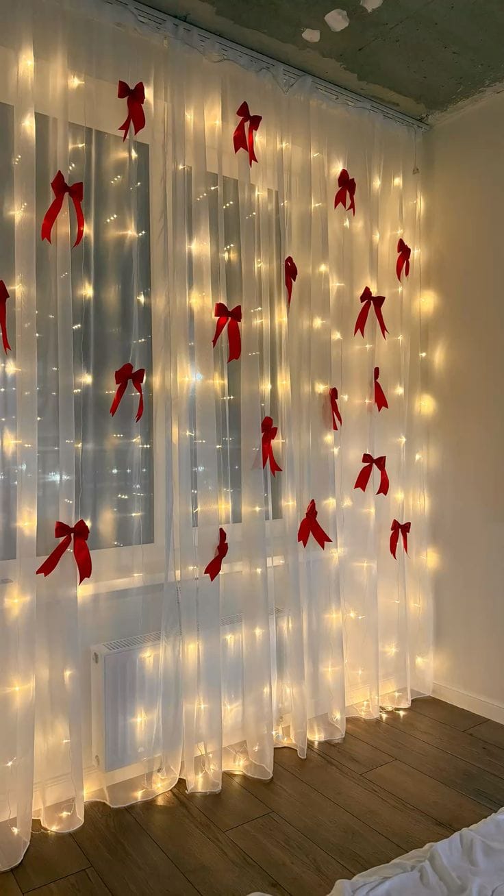 Пример гирлянды с бантиками, которую можно сделать за 30 минут